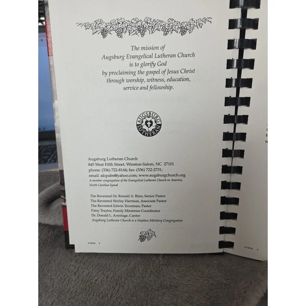 Augsburg Lutheran‎ Church Cookbook Winston-Salem, NC 2003 Local